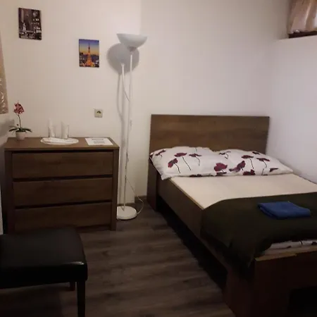 Pensiune Tenisz 3*
